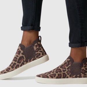 Rothy’s Leopard Print The Chelsea Wildcat Slip On Knit Sneakers Brown Size 9